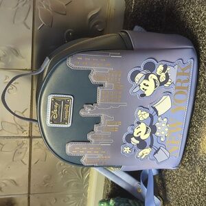Disney Mickey And Minnie New York Shopping Loungefly Bag